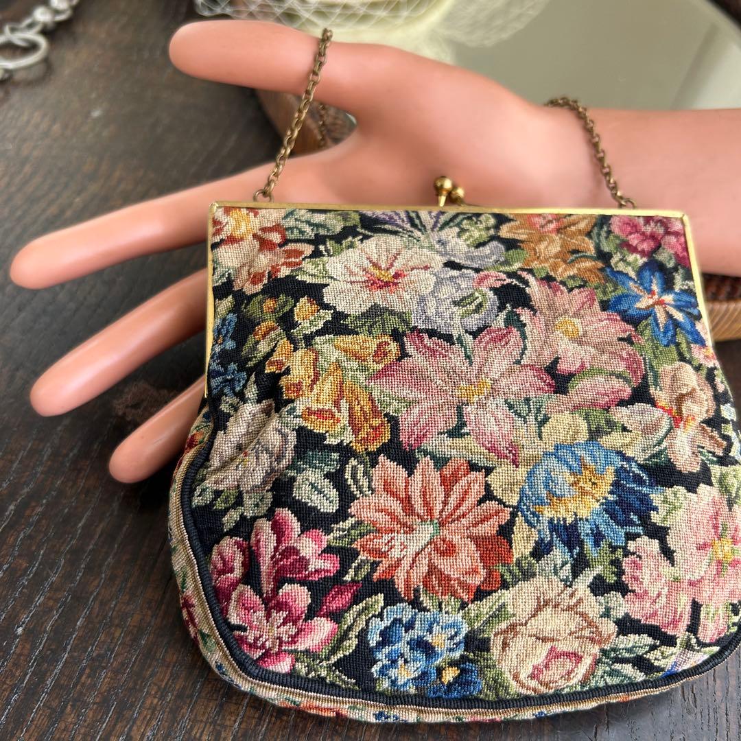 欧州アンティーク　繊細ゴブランの小さなバッグ