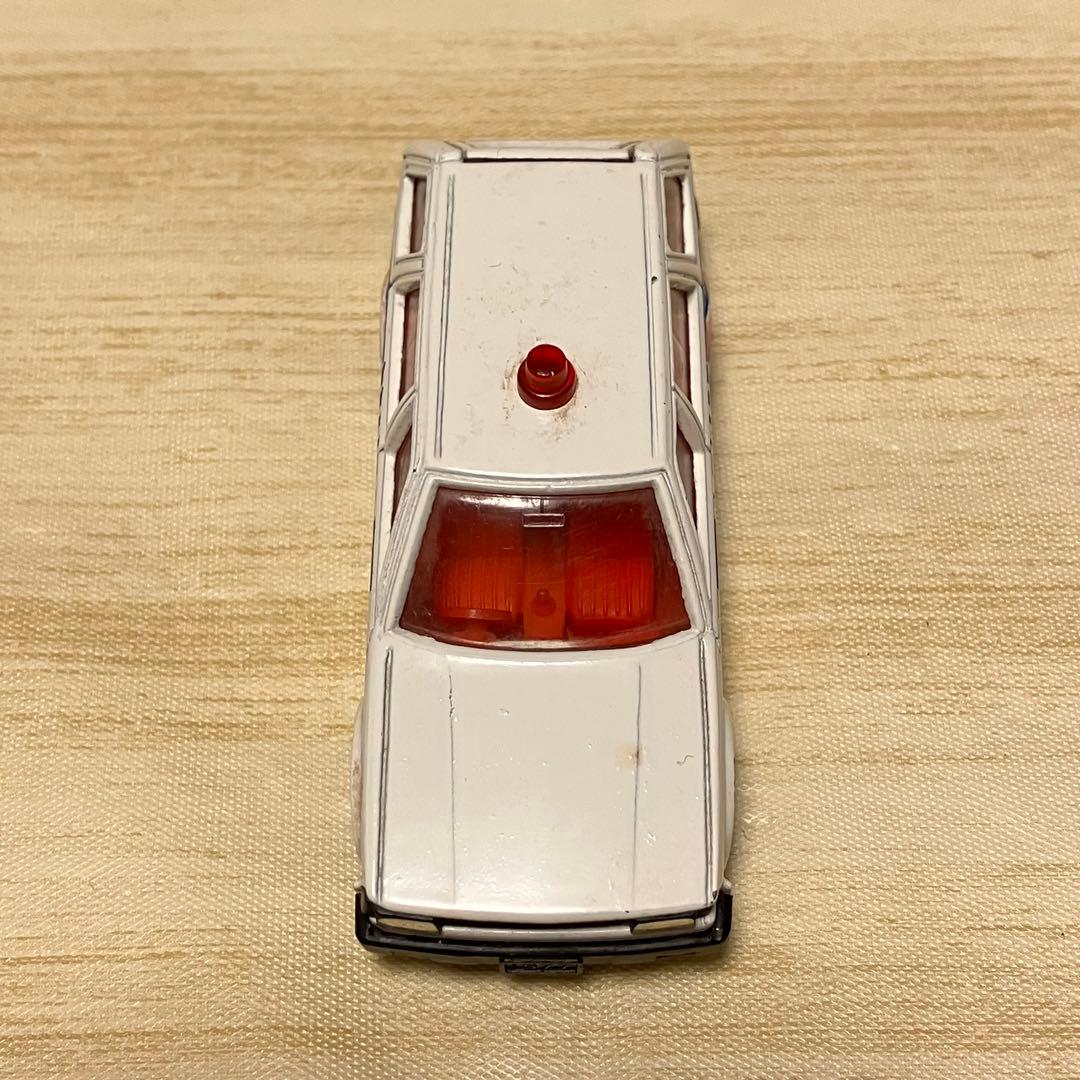 トミカ 日産 ブルーバード ワゴン NO.34 1/60 東京ガス