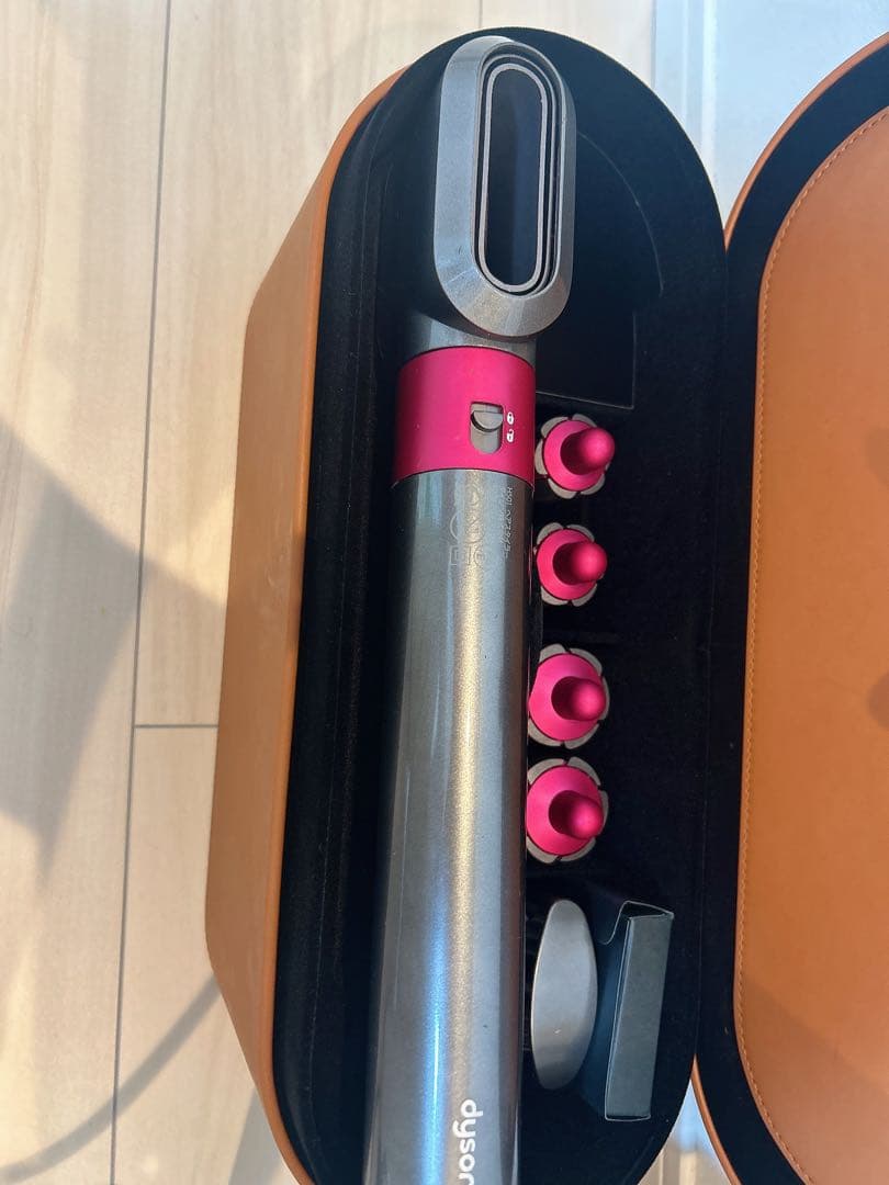 ダイソンエアラップボリュームシェイプ　ダイソン　エアラップ