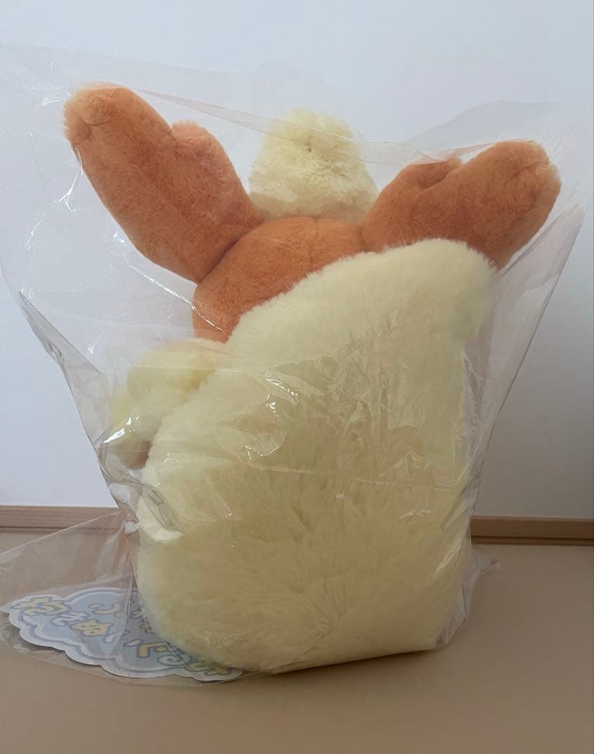 ポケモンセンターオリジナル　ふわふわ抱きぬいぐるみ　ブースター