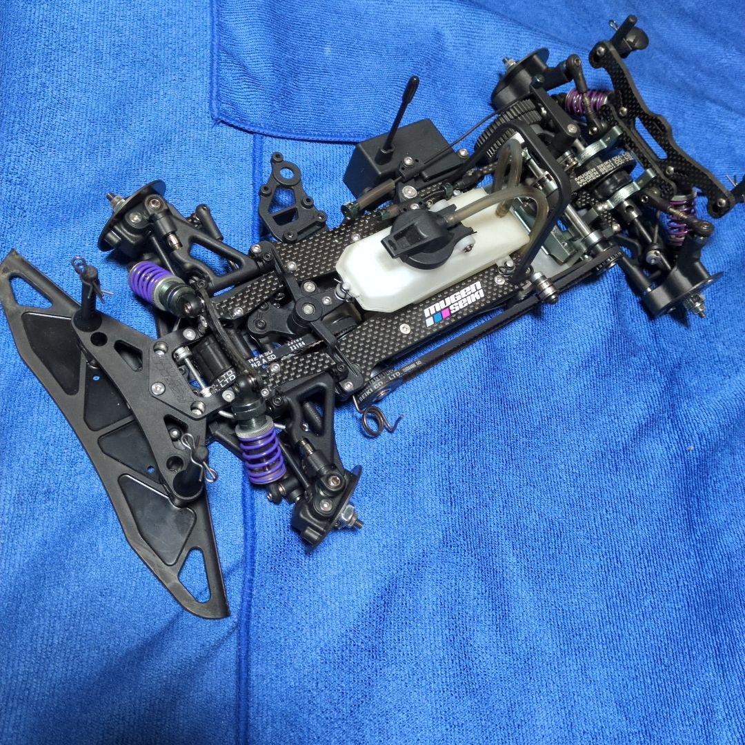 無限精機 MTX-6 スペアパーツ、ボディ、タイヤ付き