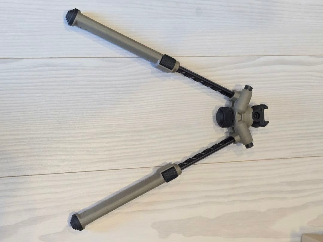 MAGPUL バイポッド　ピカティニー　フラットダークアース