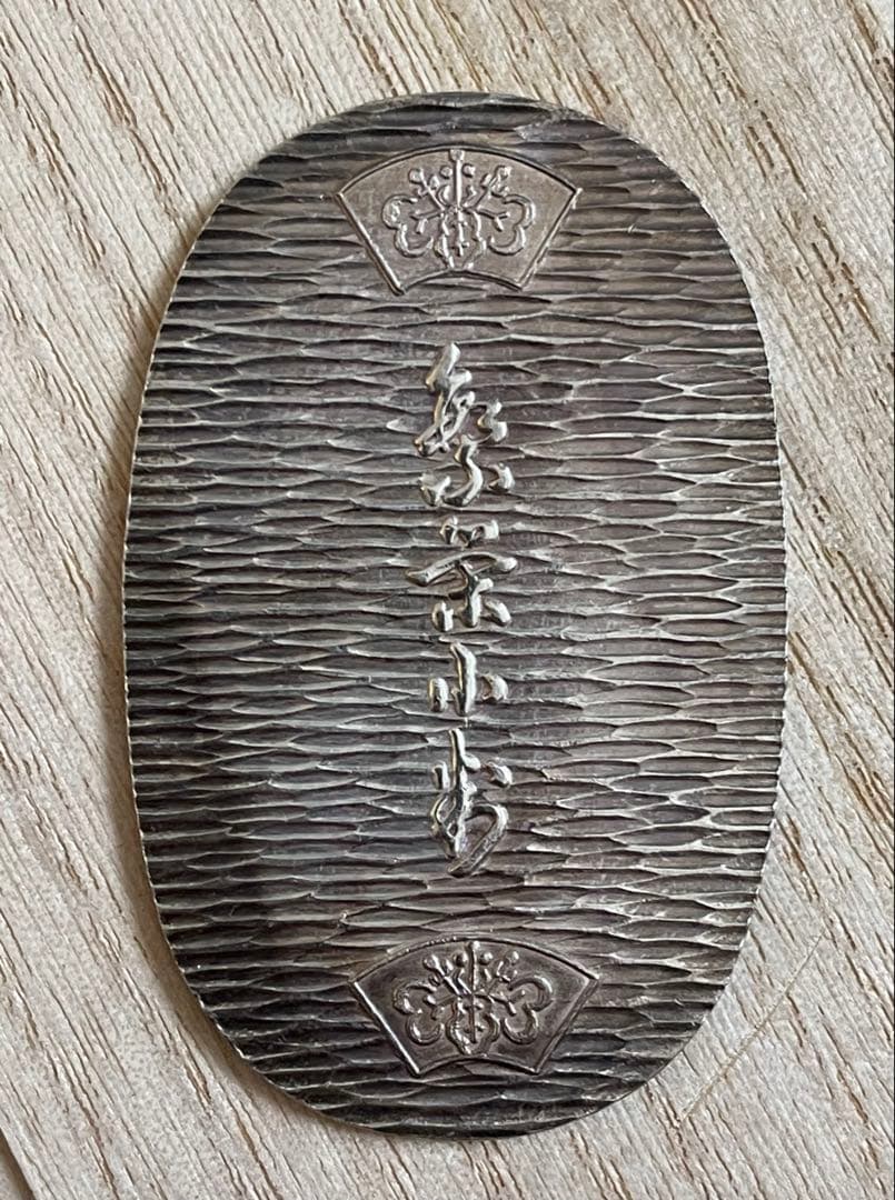 純銀　小判　徳力 刻印有り　木箱有り 30.4g
