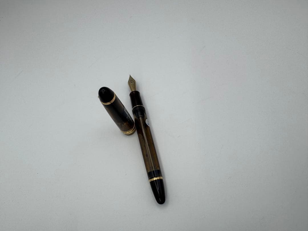 PILOT パイロット CUSTOM ８２３　14K 585 F 万年筆