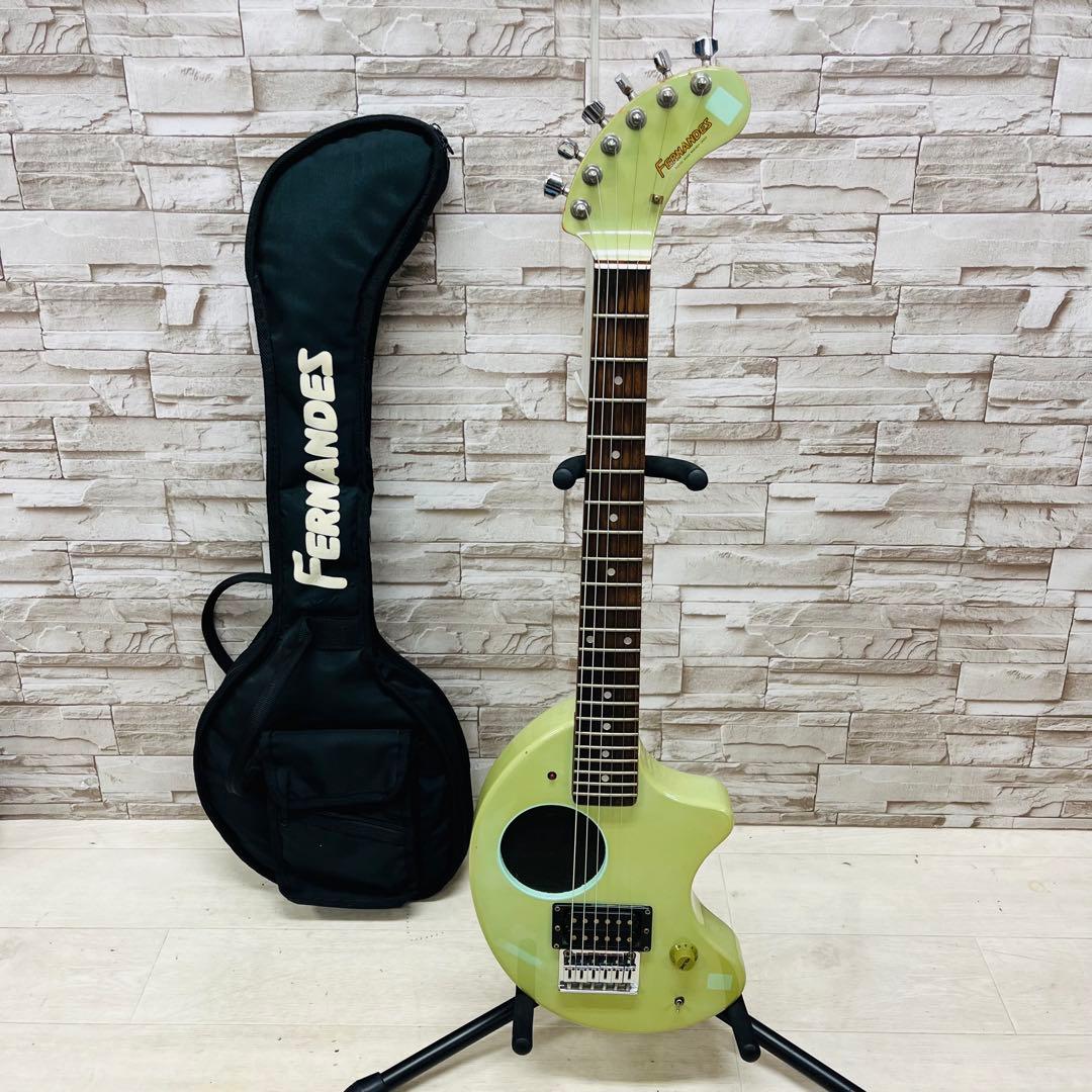 Fernandes フェルナンデス アンプ内蔵 ミニギター ZO-3 ① エレキギター】春の行楽に！お子様の練習用に！アンプ内蔵ミニギター