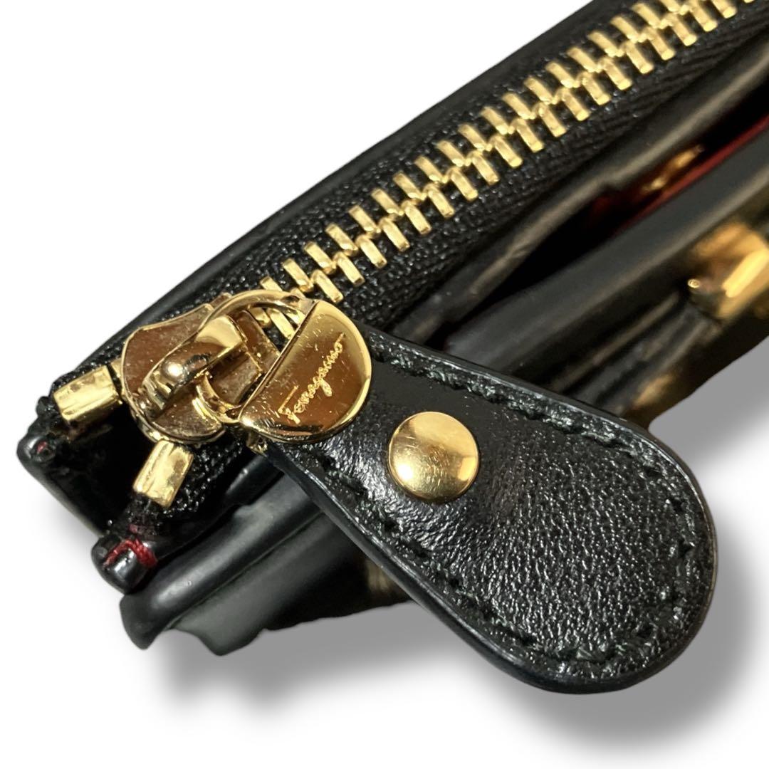 サルバトーレフェラガモ 良品 イタリア製ハラコヴァラリボン 2つ折り