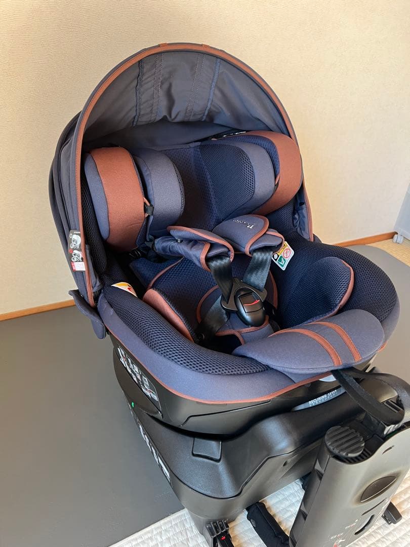 エールべべ　チャイルドシート　2024モデル