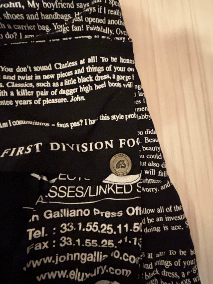 T*Y様 John Galliano ジョン ガリアーノ ニュースペーパー 水