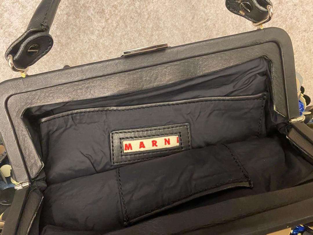 Marniマルニワンハンドルバックビジュークラッチ