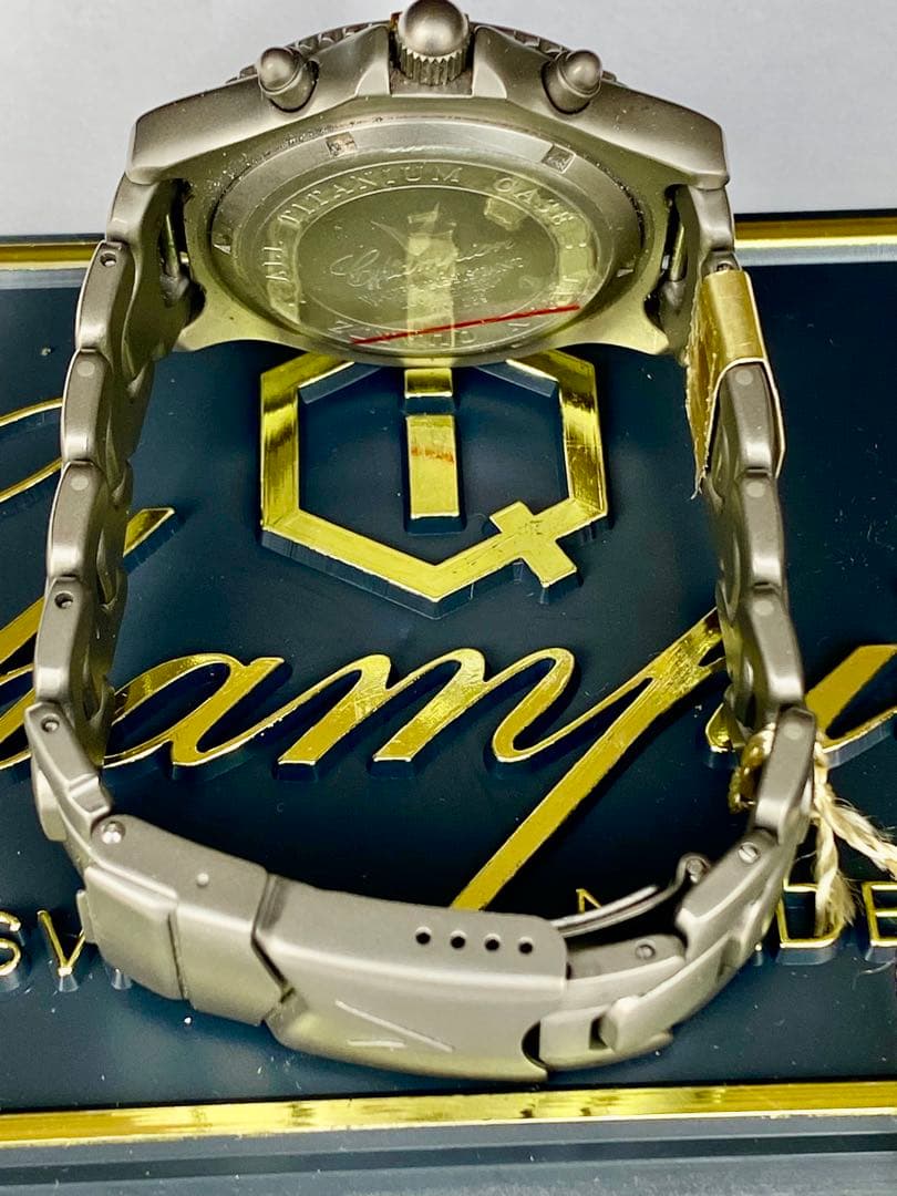 チャンピオン　チタン　クロノメンズ腕時計