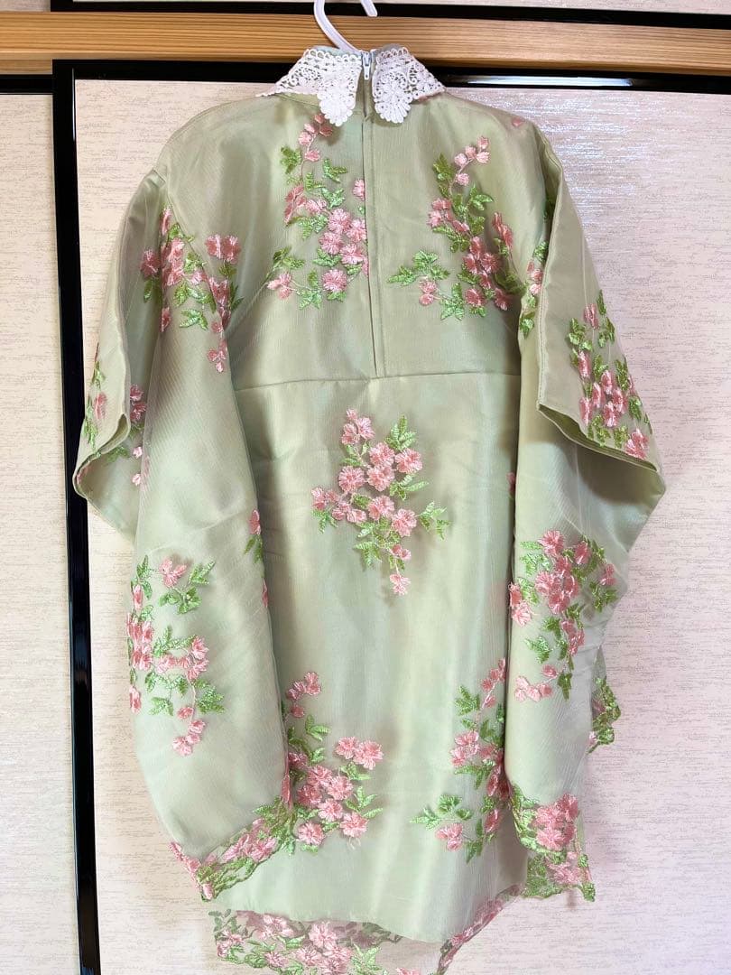 キャサリンコテージグリーン花柄刺繍ワンピース型着物