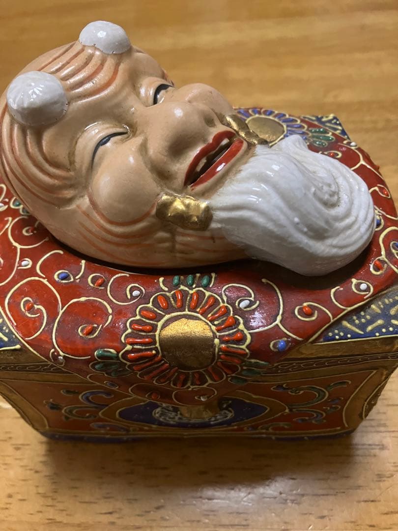 毛沢東肖像画入り花瓶、ペン立て『井岡山の毛沢東主席』1968年製作