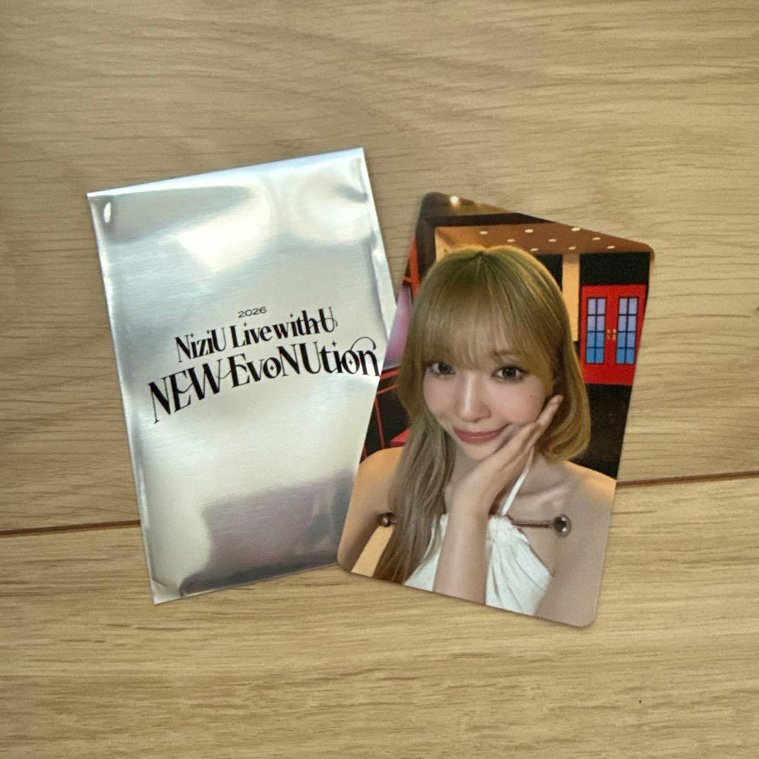 NiziU NEW EvoNUtion 2026 特典トレカ マユカ - メルカリ