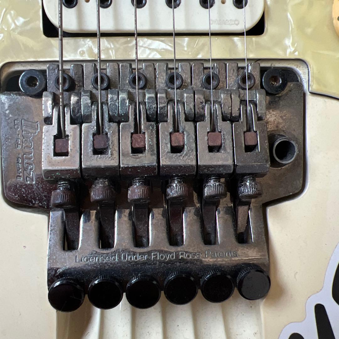 希少 Ibaniz JEM555WHスティーブヴァイ モデル　ギターケース付