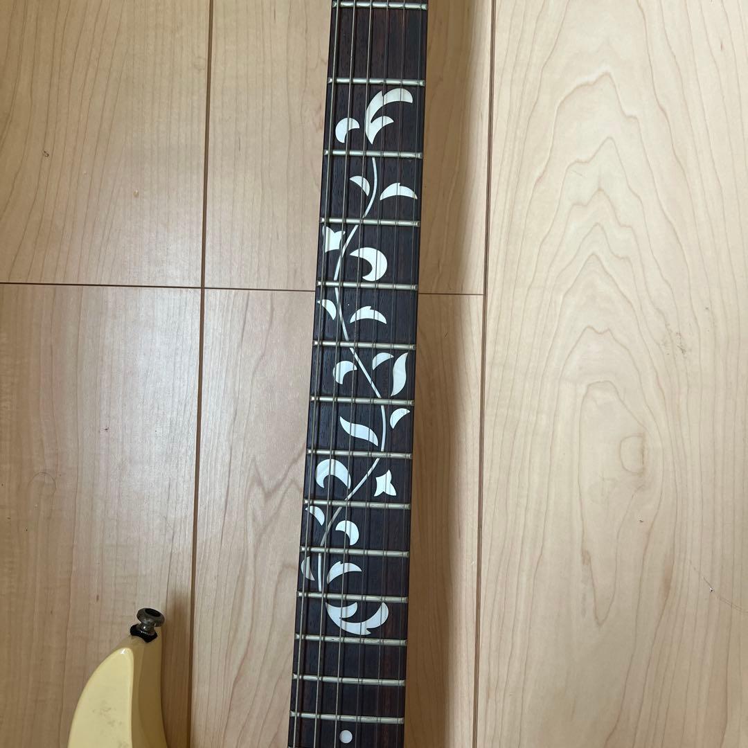 希少 Ibaniz JEM555WHスティーブヴァイ モデル　ギターケース付