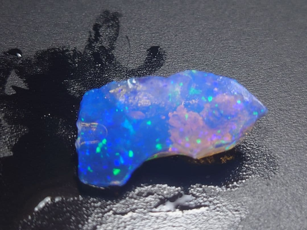 エチオピアウェロ産オパール 星空のような 鉱物標本 原石 チョーク