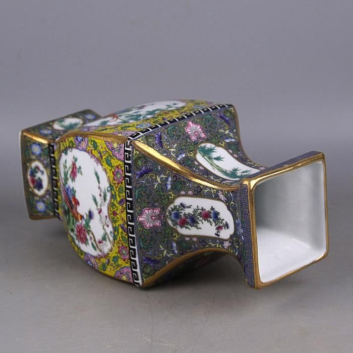 大清雍正琺瑯彩花鳥紋四方瓶 景徳鎮 陶磁器 装飾品 現代工芸品 美術品 置物
