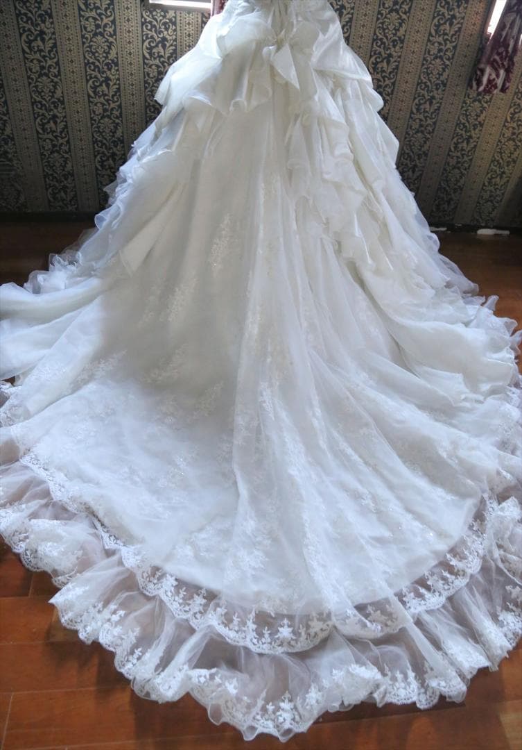 573クラウディアLoveryWedding高級ウエディングドレス7号9号11号