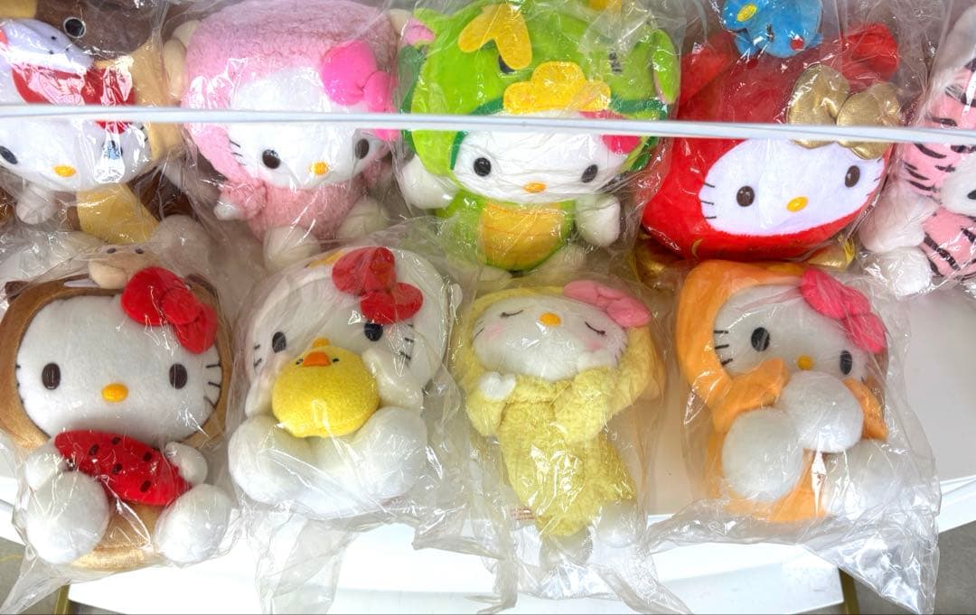 ハローキティ　干支キティ　ヤクルト　限定　22体　ぬいぐるみ　まとめ売り