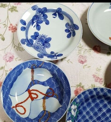 帰省中のみの出品華山陶印入り15センチ高さ3センチ皿有田焼の5枚セットです