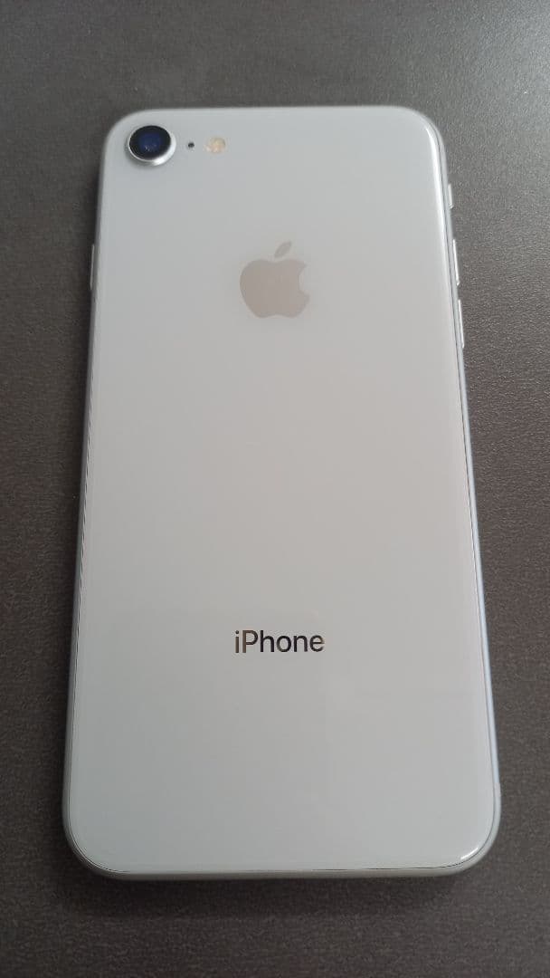 Srixon ZX5 Mk II LSドライバーiPhone8 64GB シルバー SIMフリー