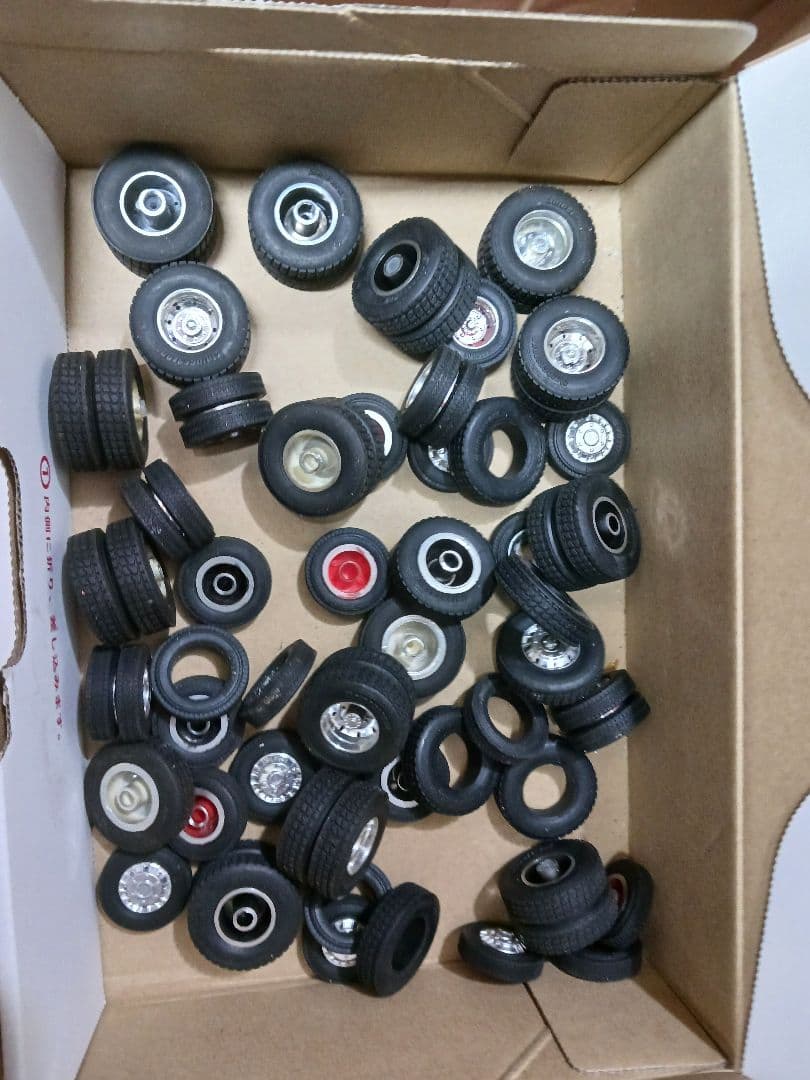 1/32デコトラ、トラックプラモデルジャンク部品、余り部品 - メルカリ