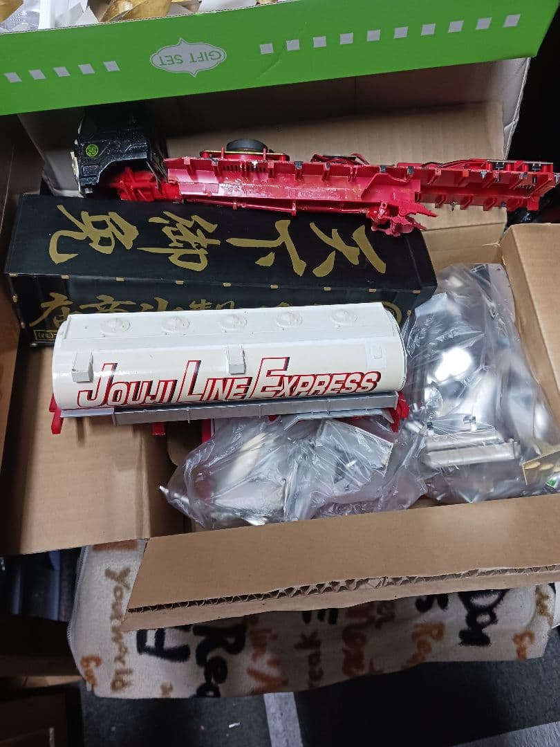 1/32デコトラ、トラックプラモデルジャンク部品、余り部品 - メルカリ