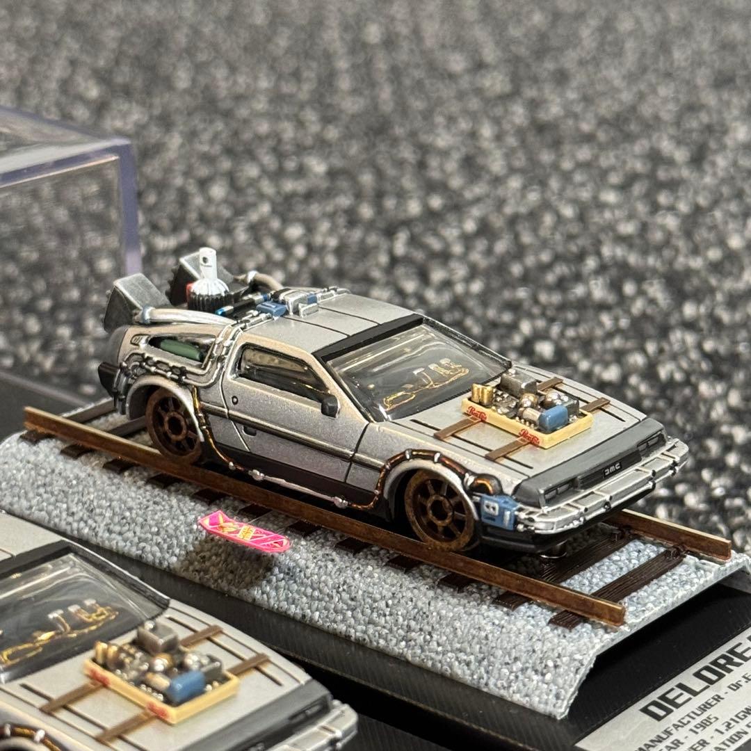 キャラウィール デロリアン Ⅰ、Ⅱ、Ⅲカスタム品 & ケース Brahim