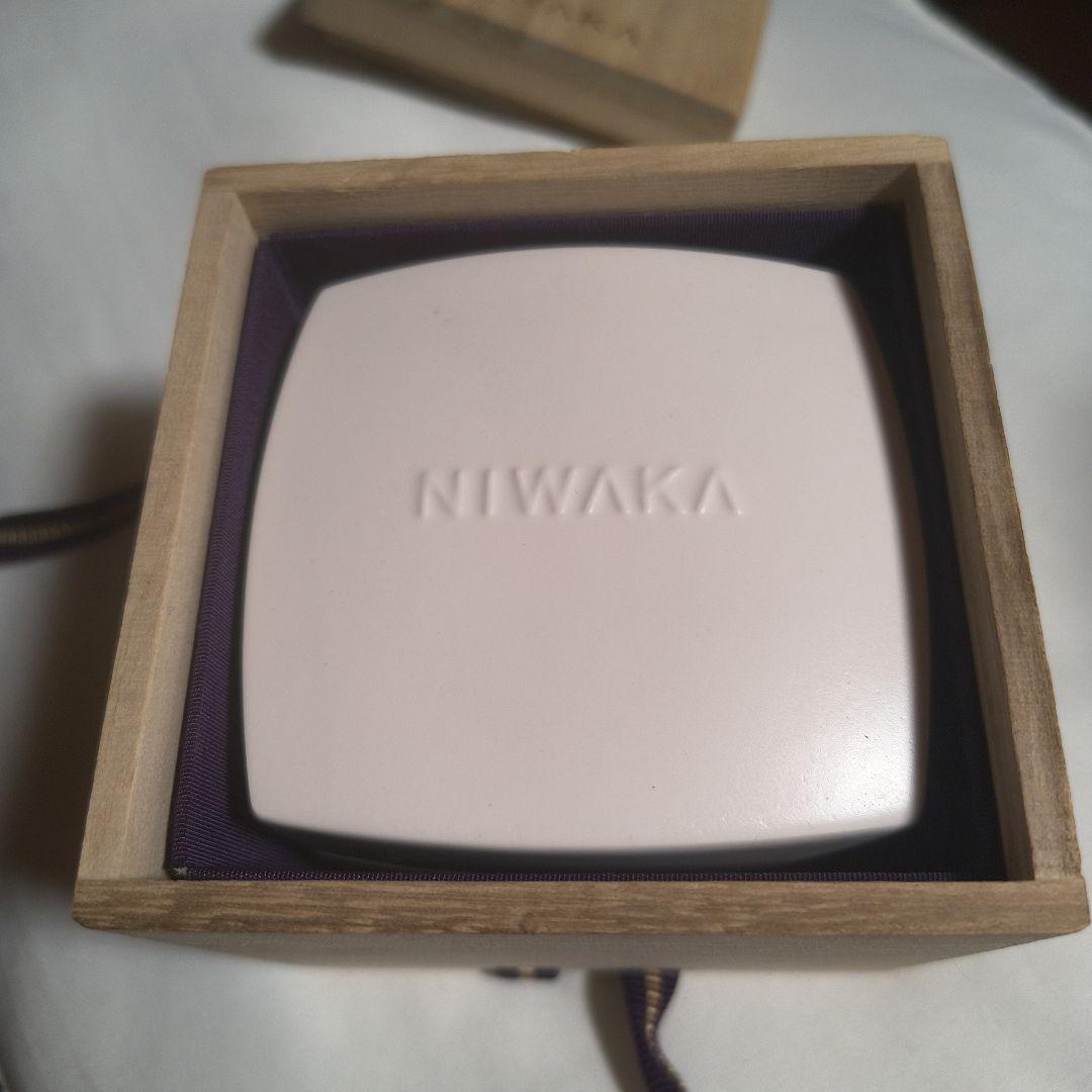 NIWAKA ホワイトスクエアボックス初桜9号シルバー