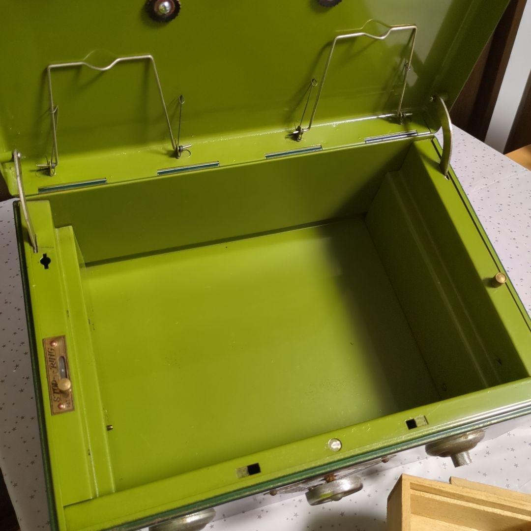 週末割 アンティーク ITOKI 手提げ金庫 ベル付き MADEIN JAPAN