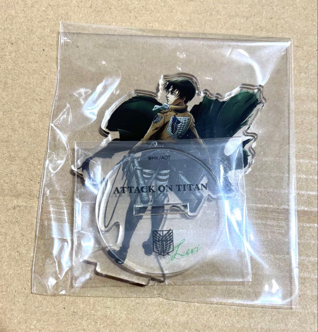 進撃の巨人 エルヴィン リヴァイ アクリルスタンド コミケ限定 きゃら