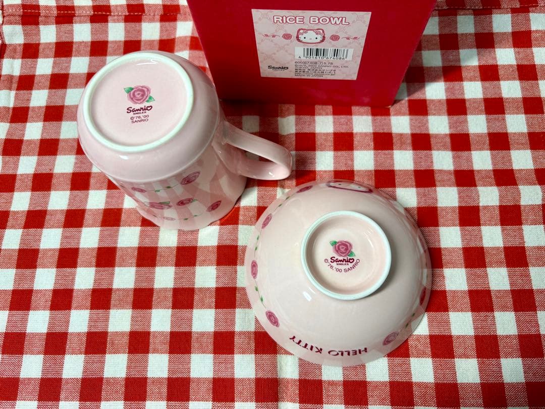 当時物 2000年 サンリオ ハローキティ バラキティ 薔薇 マグカップ お茶碗