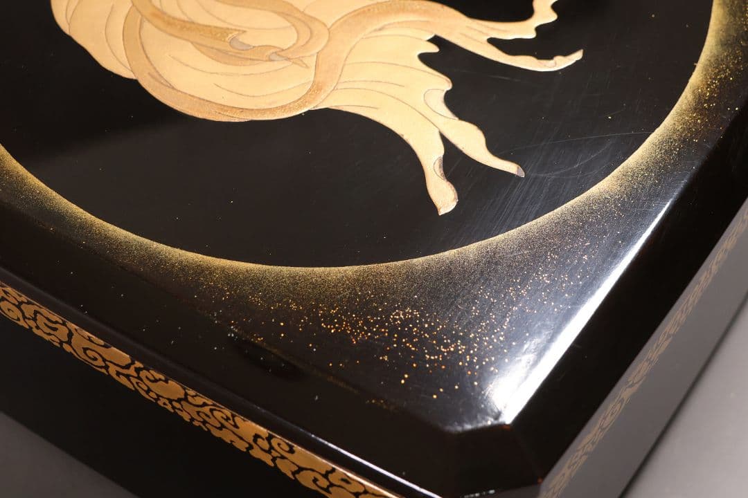 時代 飛天女蒔絵 饅頭箱 菓子箱 黒塗 木製 漆器 加賀 金沢 明治【MA824