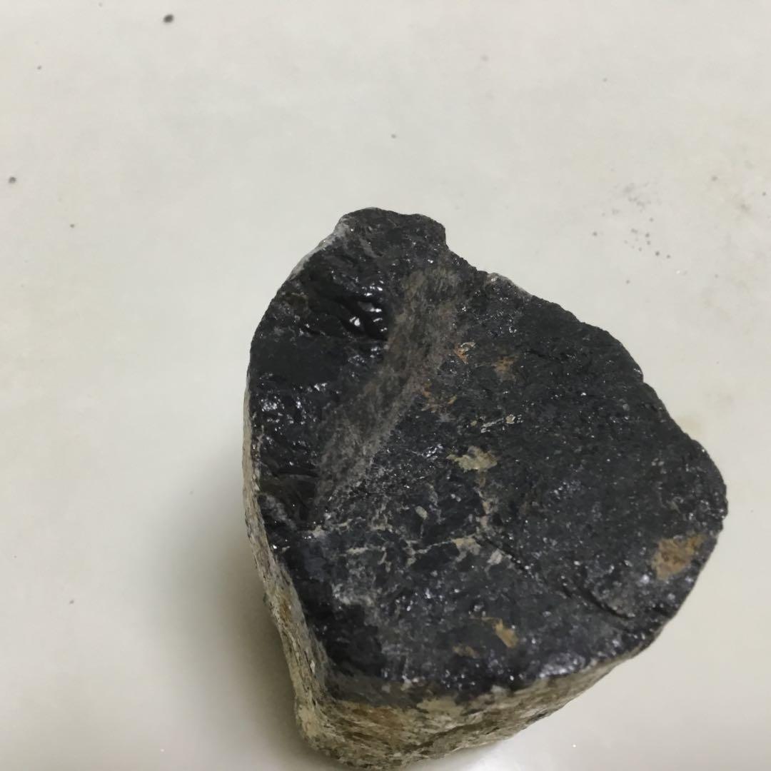 国産鉱物 トルマリン 約438g 福島県 石川町 ⭐︎鉄電気石⭐︎の通販は