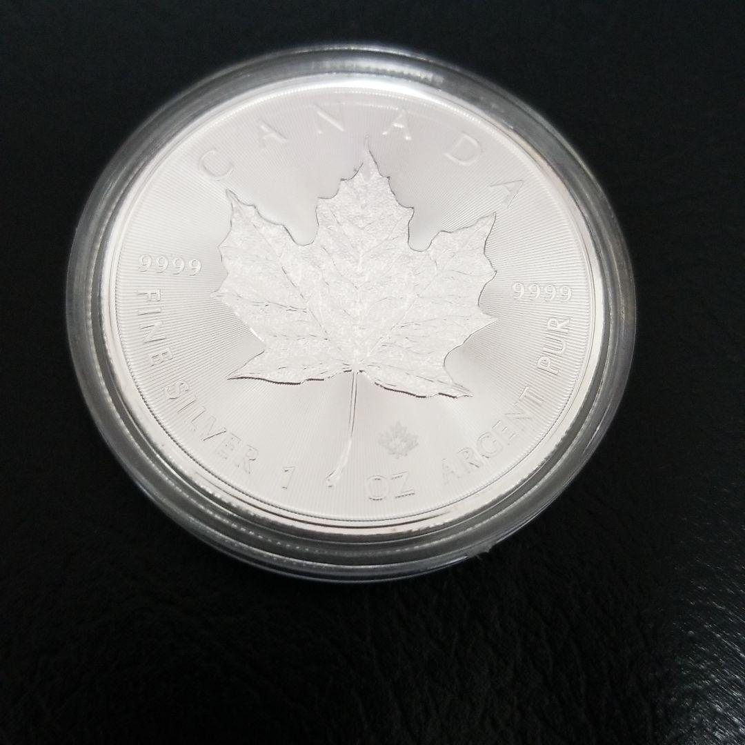 銀貨】2011年 カナダ メイプルリーフ 銀貨 1オンス 保証書・カプセル