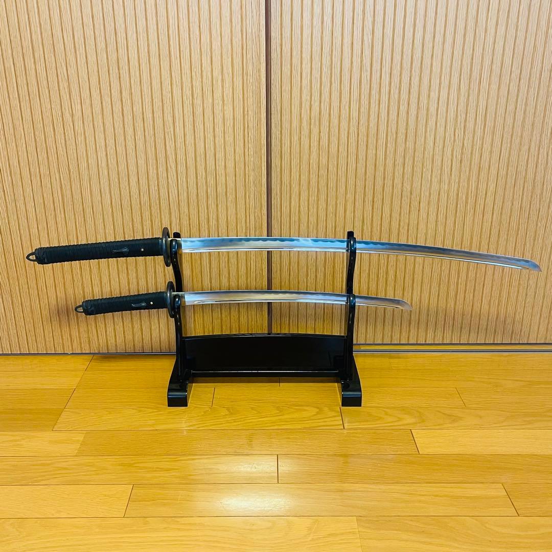 【限定品・美品】高級模造刀 武蔵拵 二十四代 藤原兼房作 大小セット 刀掛台付属