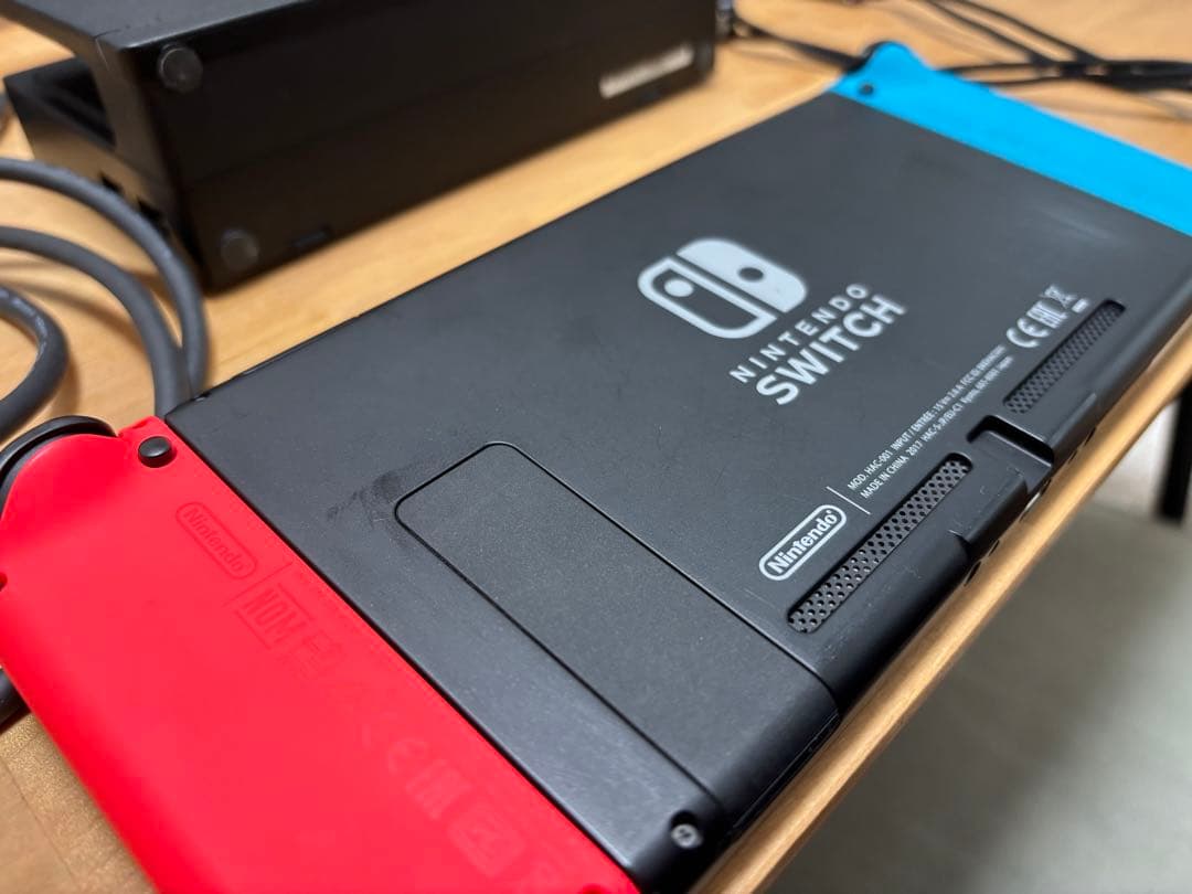 Nintendo Switch 本体 青/赤　コントローラー各種付き