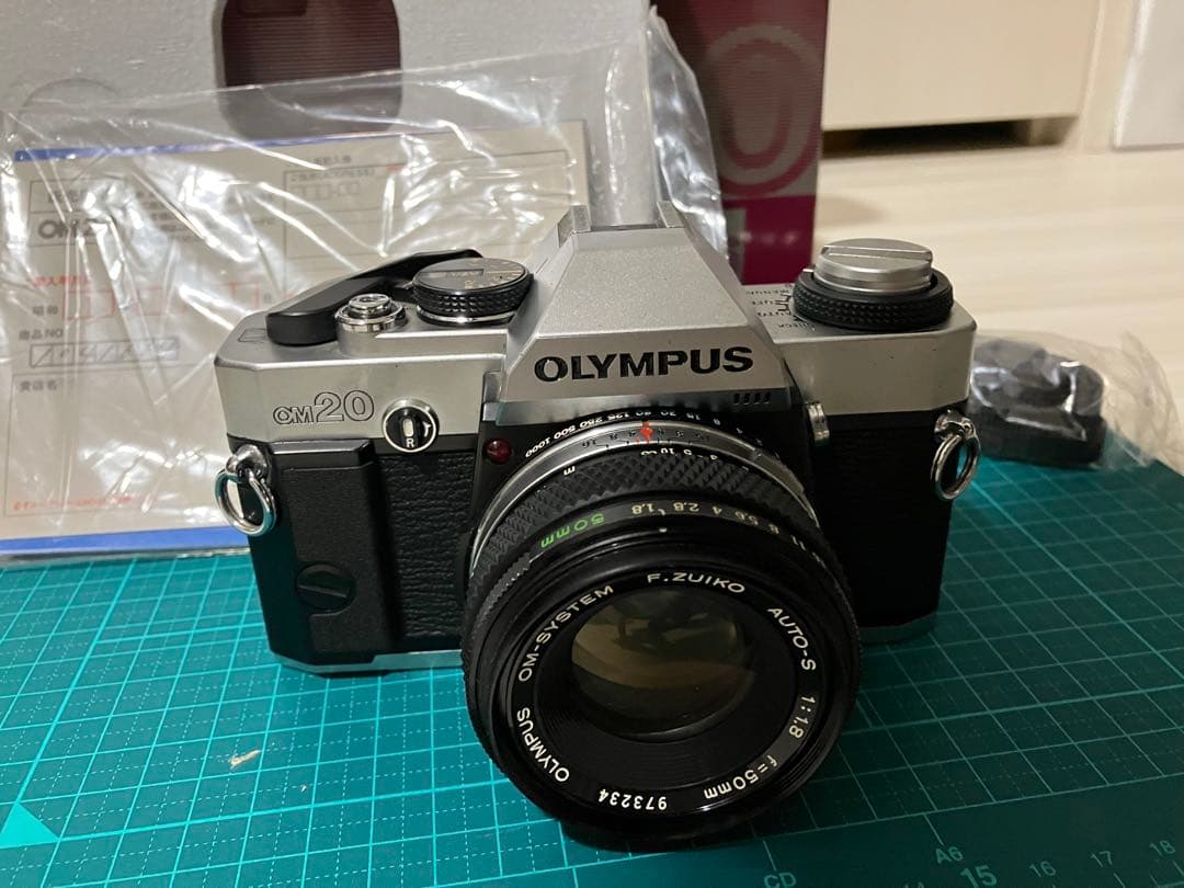 OLYMPUS OM-20 一眼レフカメラ Olympus OM-20 - OldCamsByJens
