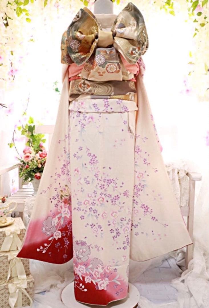 白地に蘭の花❤️可憐で清楚❤️透明感が抜群に可愛い振袖✨袋帯との2点セット