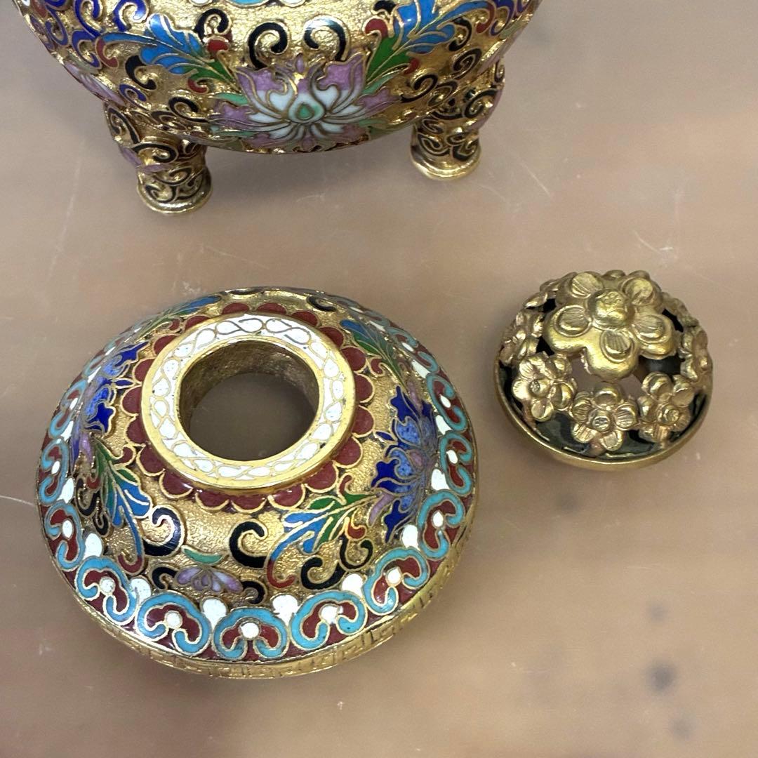 中国美術 三つ脚 七宝焼香炉 金彩唐蓮花紋 景泰藍 耳輪 獅子