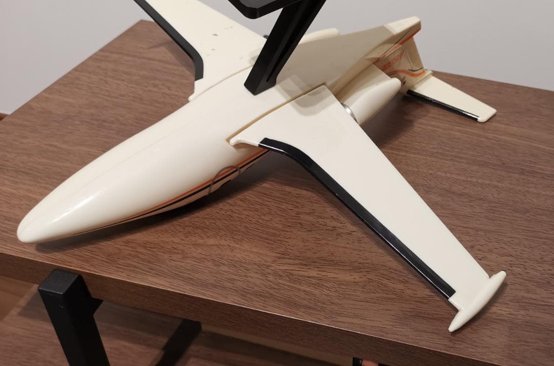 エクリプス500 (Elipse 500)VLJ 航空機模型 スケール 1/24