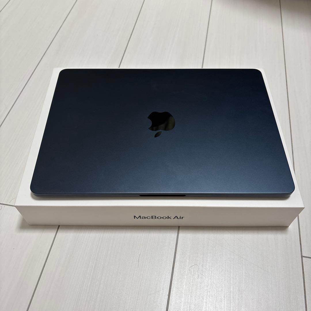 M2チップ搭載13インチMacBook Air - ミッドナイト