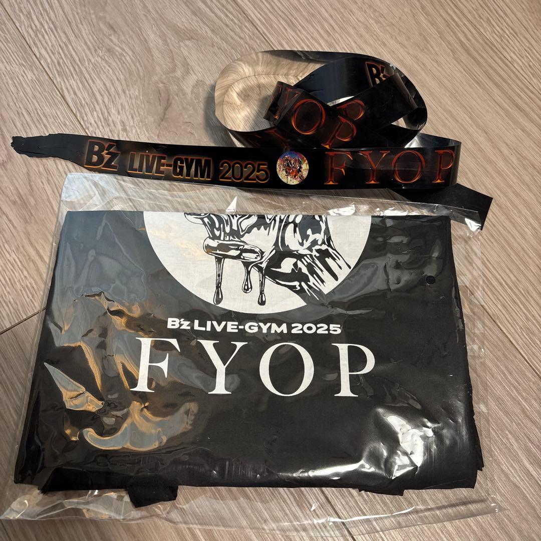 B'z LIVE-GYM 2025 premium席 バッグ 銀テープ - メルカリ