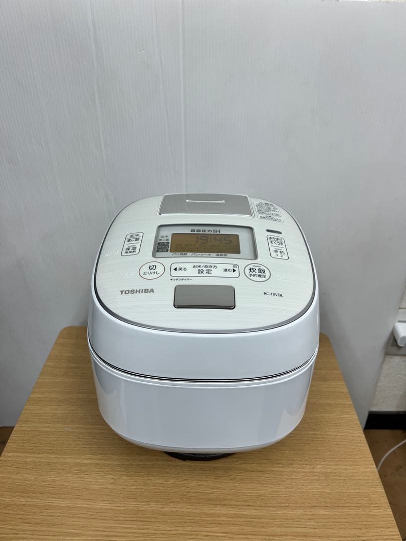 TOSHIBA 真空圧力IH炊飯器 RC-10VQL 2017年齢 TOSHIBA 真空圧力IH炊飯器 RC-10VQL 2017年齢 TOSHIBA 真空圧力IH炊飯