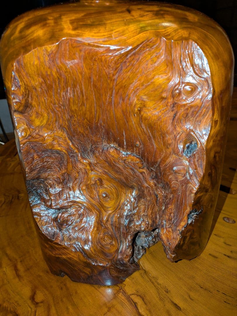 屋久杉　飾り壺