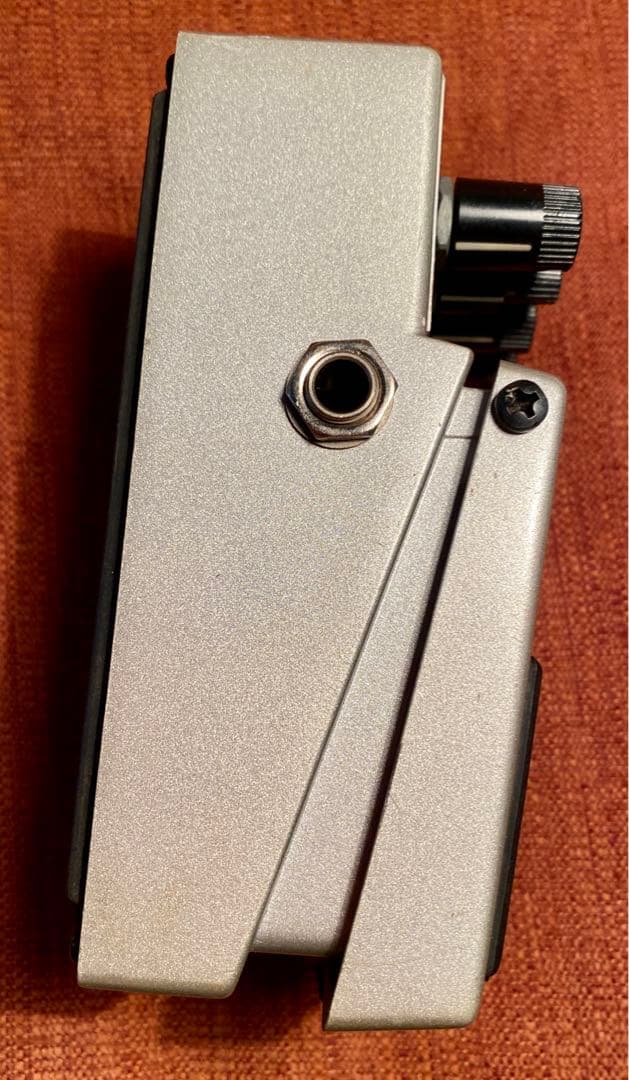 高騰名機　BOSS FZ-2 HYPER FUZZ