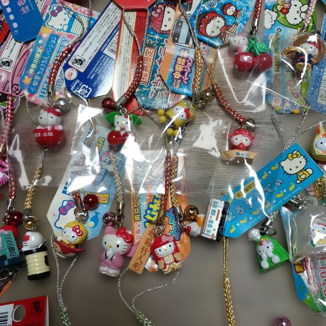 ご当地キティ 根付け　ファスナーマスコット他　60個　まとめ売り