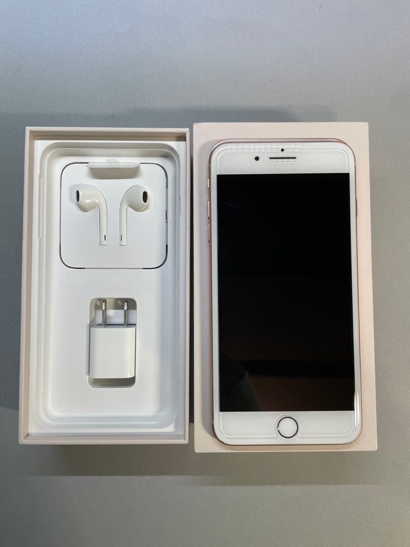 iPhone 8 Plus ゴールド 64GB SIMロック解除