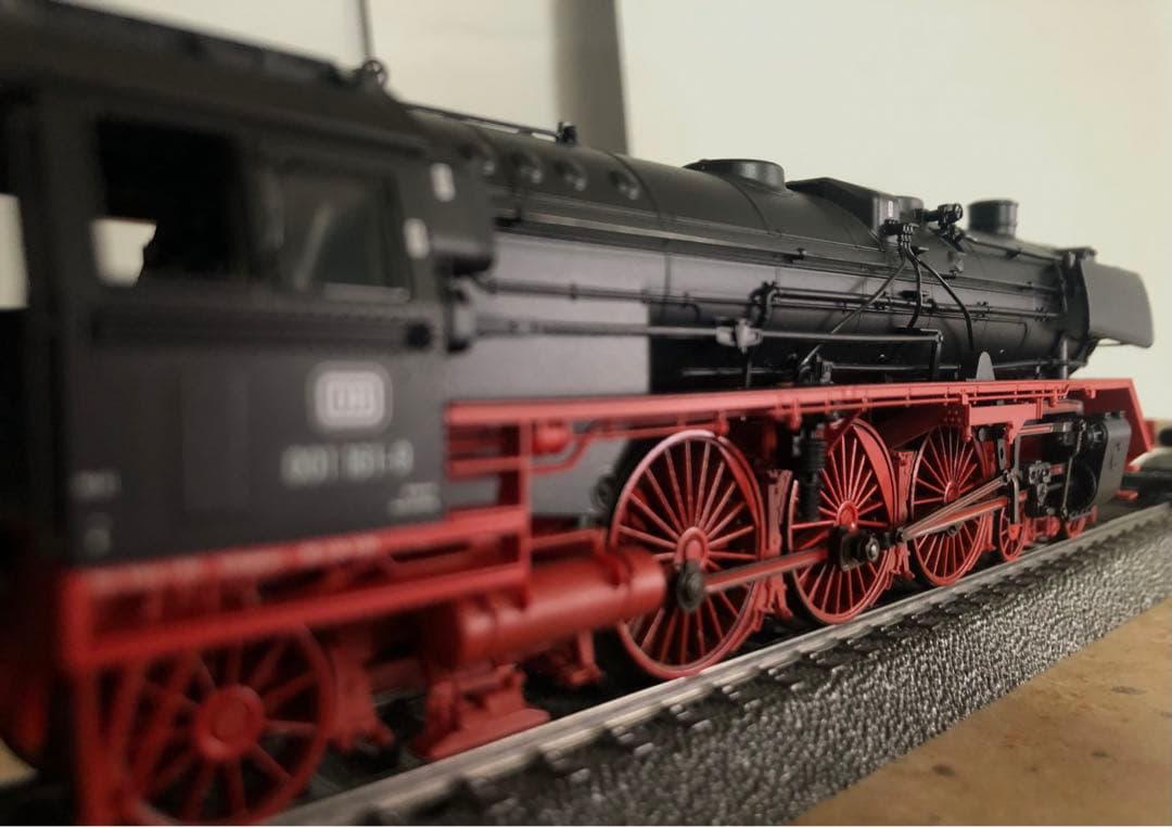 鉄道模型　メルクリン 蒸気機関車 BR01 39012 mfx 発煙筒付