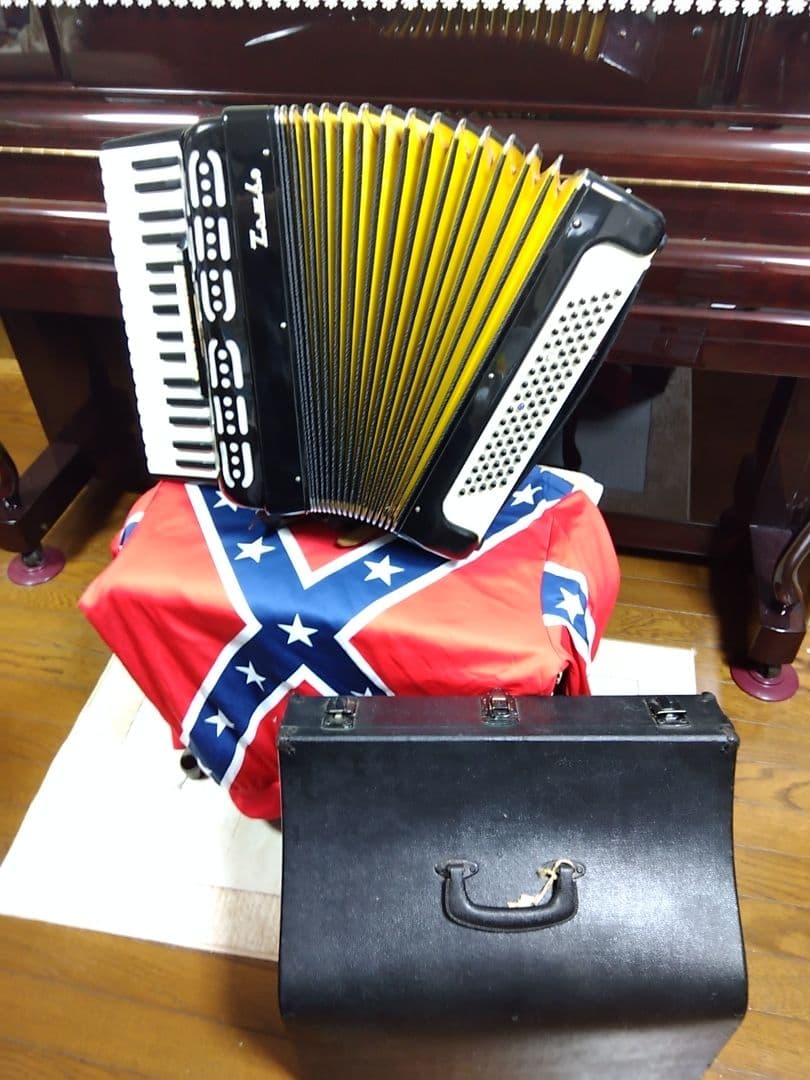 練習用に最適 TOMBOアコーディオンNO65